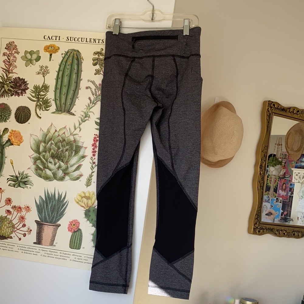 Lululemon leggings with pockets and mesh detailing